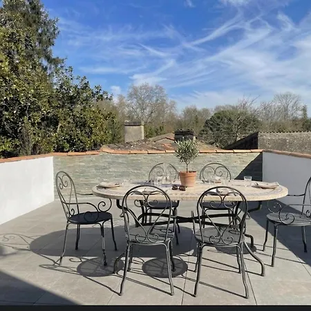 Grand Cosy Avec Terrasse 900 M Cure